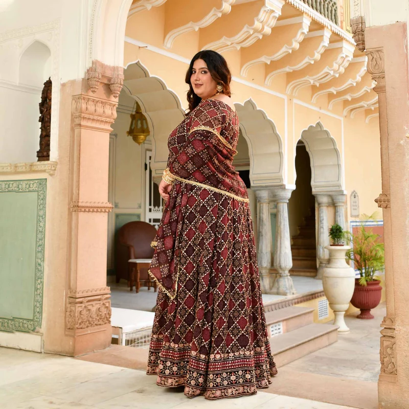 Brown-Cape-Set-Lavina-SCL_1322-2.webp